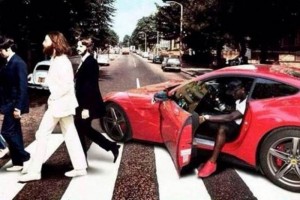 Los memes de la llegada del 'Nene' a Liverpool Mario Balotelli se suma al paso de Los Beatles